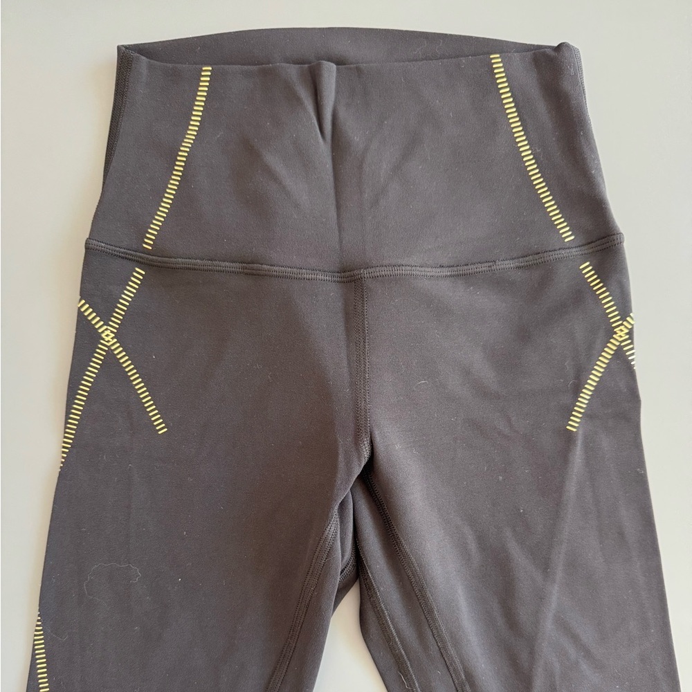 Lululemon align SE 25" pants with the gold zipper design